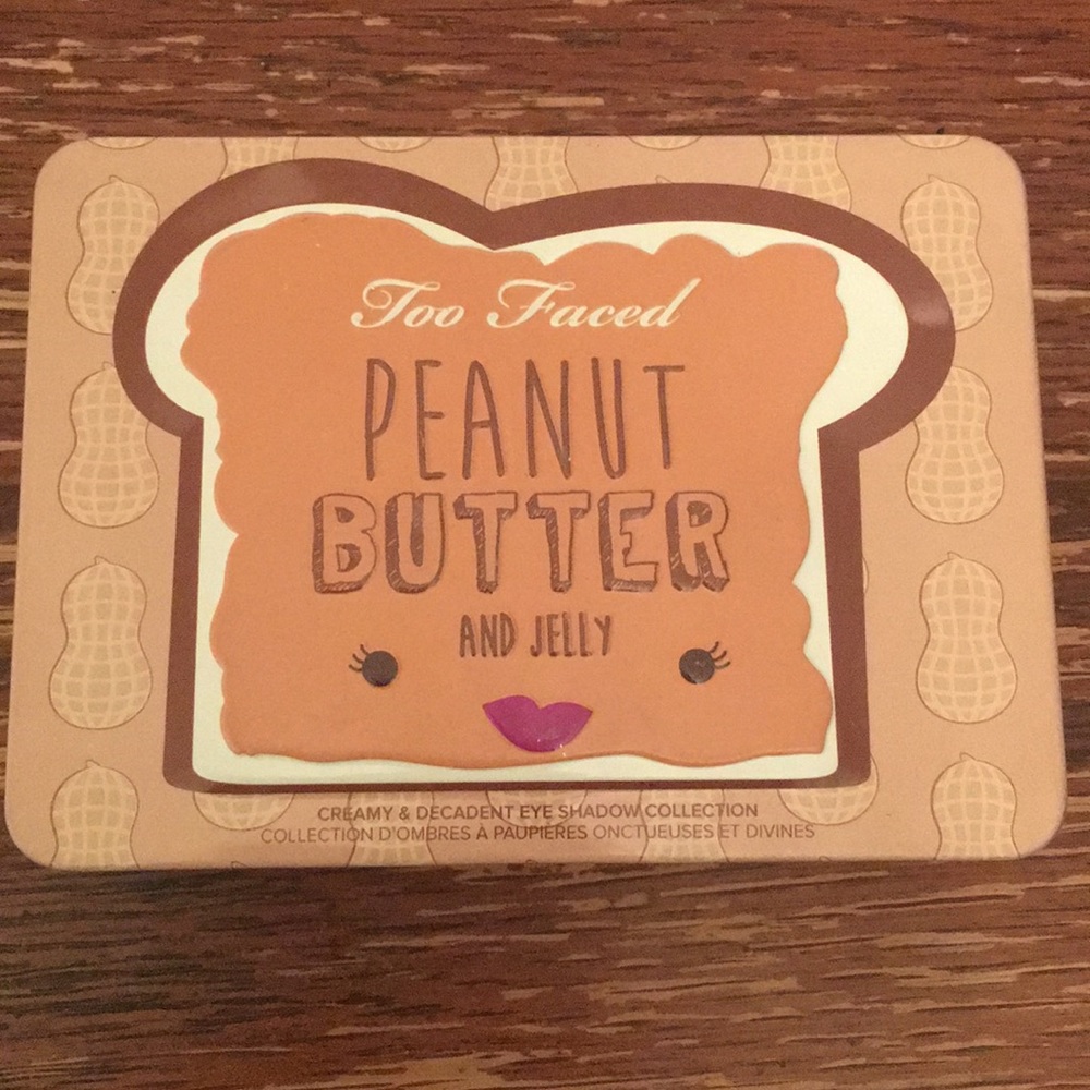 Too Faced Peanut butter and jelly palette